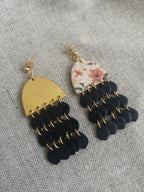 Boucles longues fleuries pampilles gouttes bleues