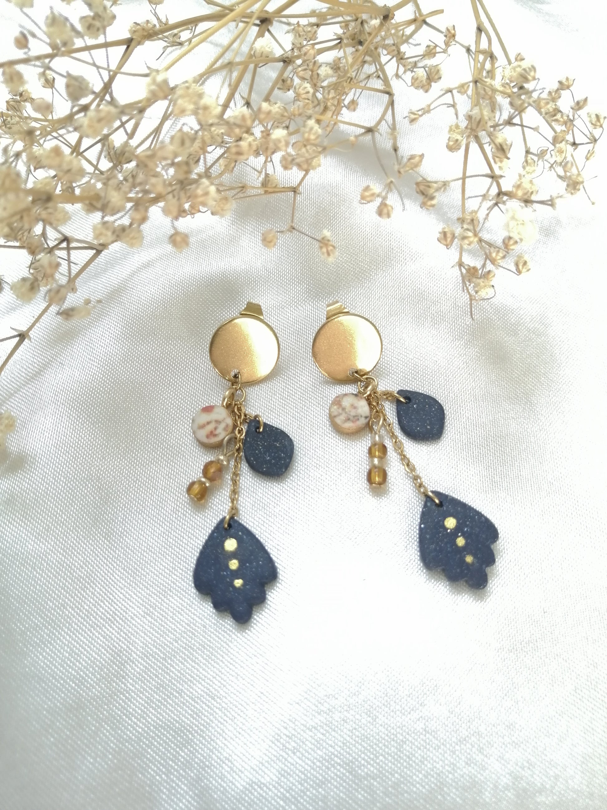 Boucles chaînes avec breloques