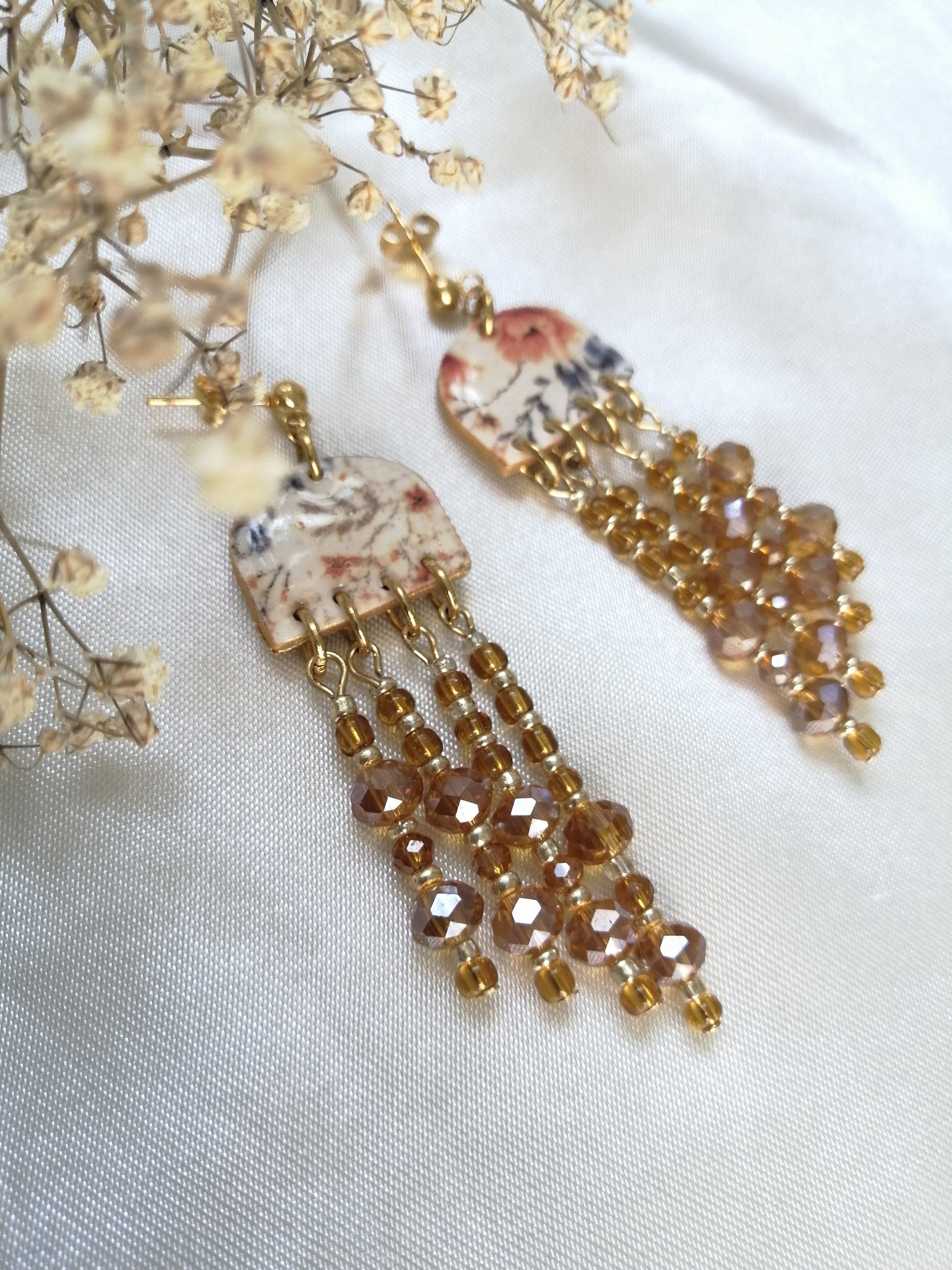 Boucles fleuries perles en cascade