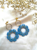 Boucles fleur bleue et dorée