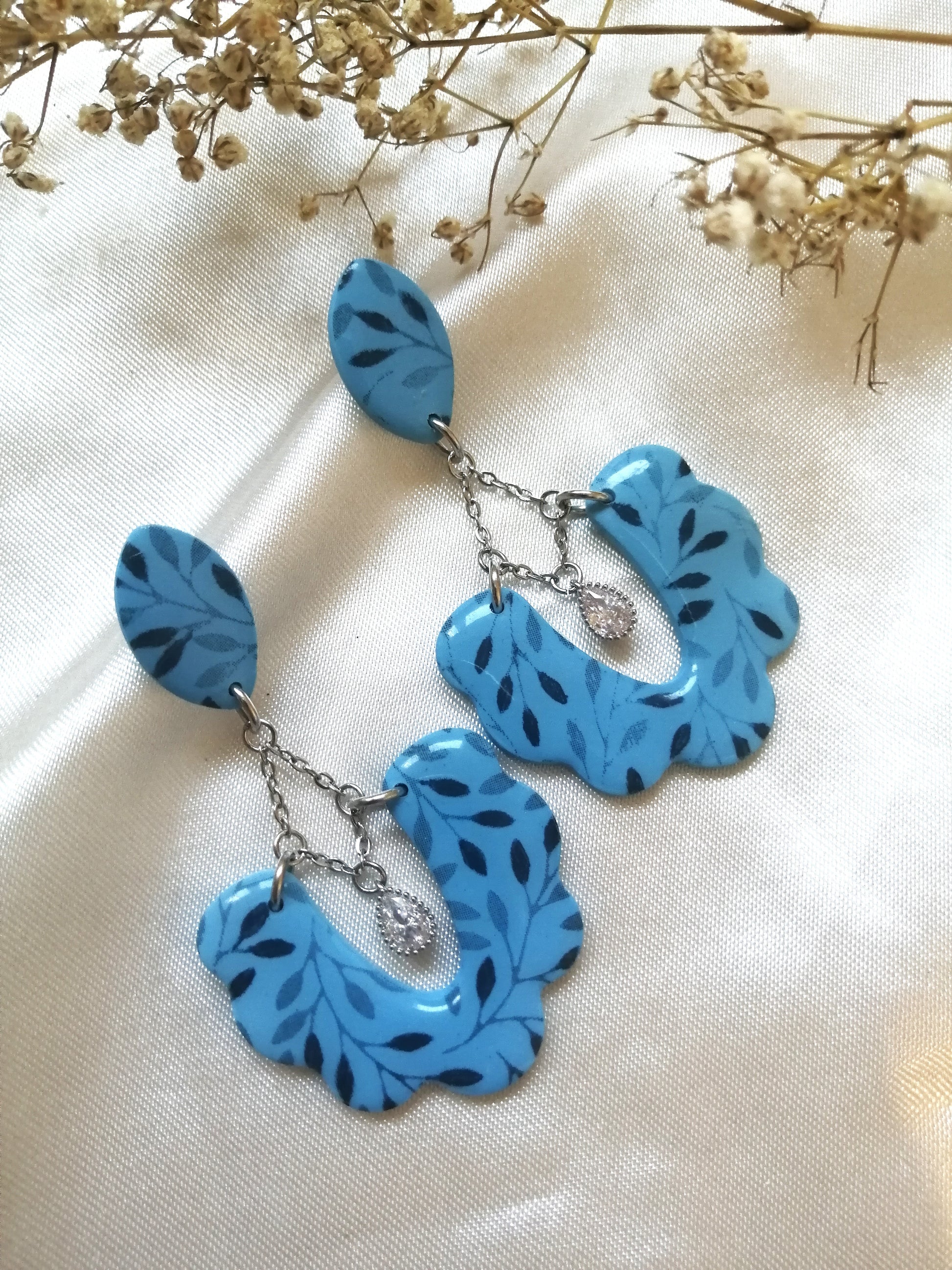 Boucles bleues zirconium silver