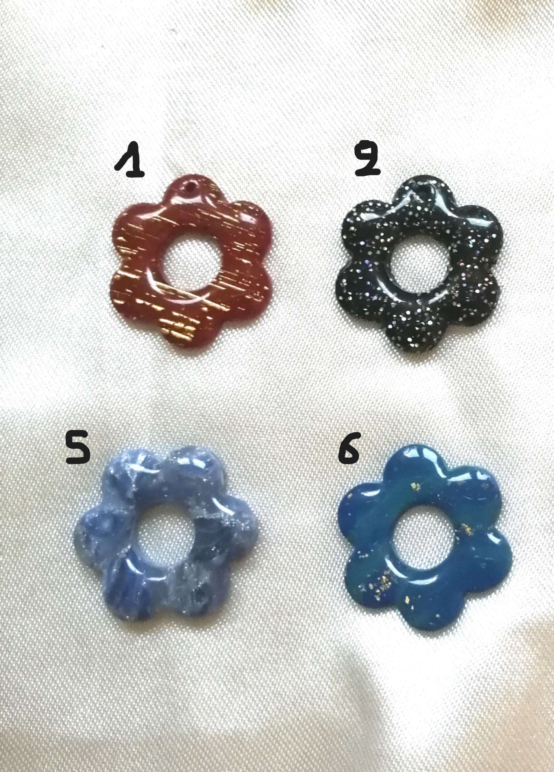 Boucles clou pampille fleur