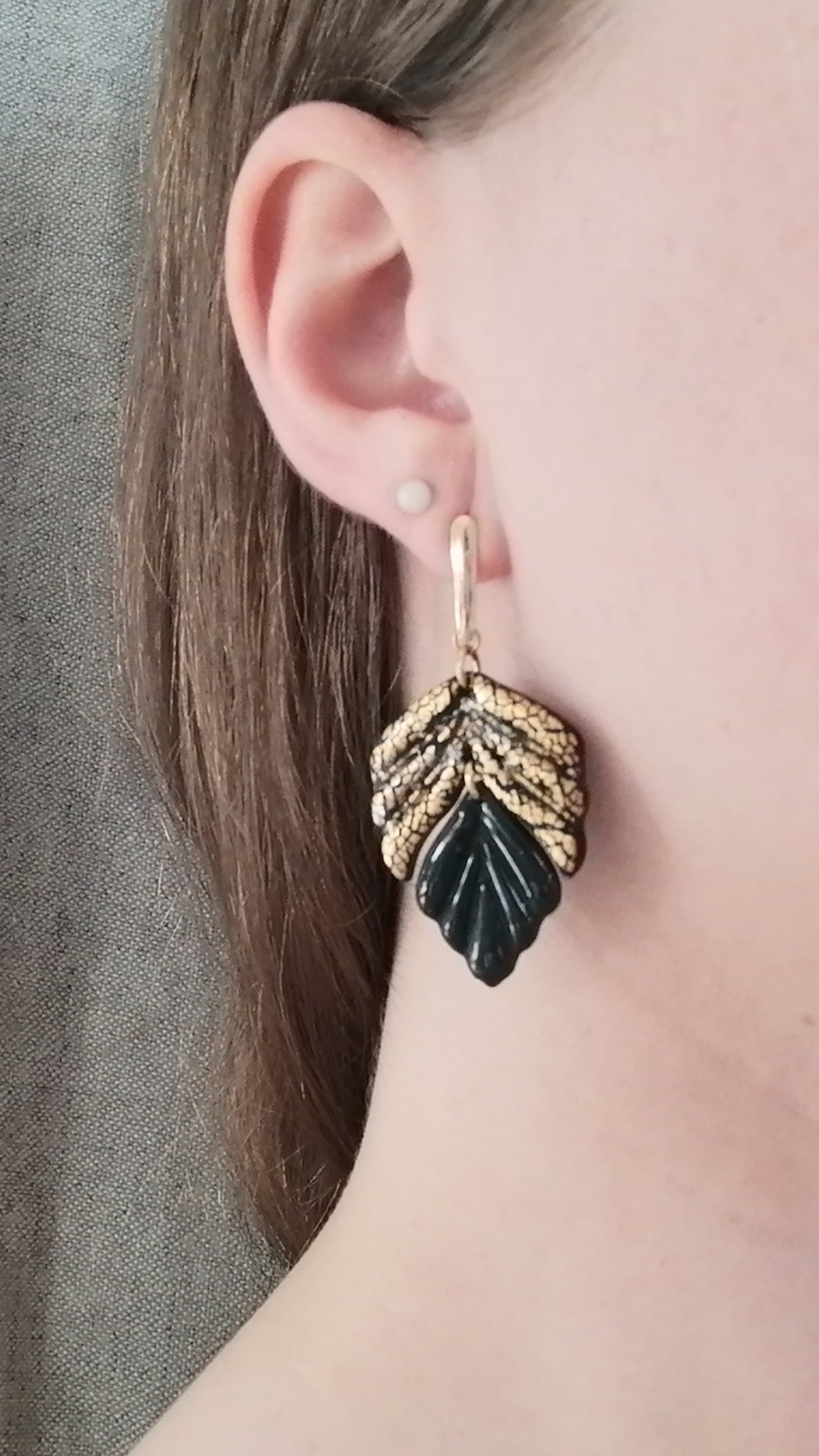 Boucles feuille dorée