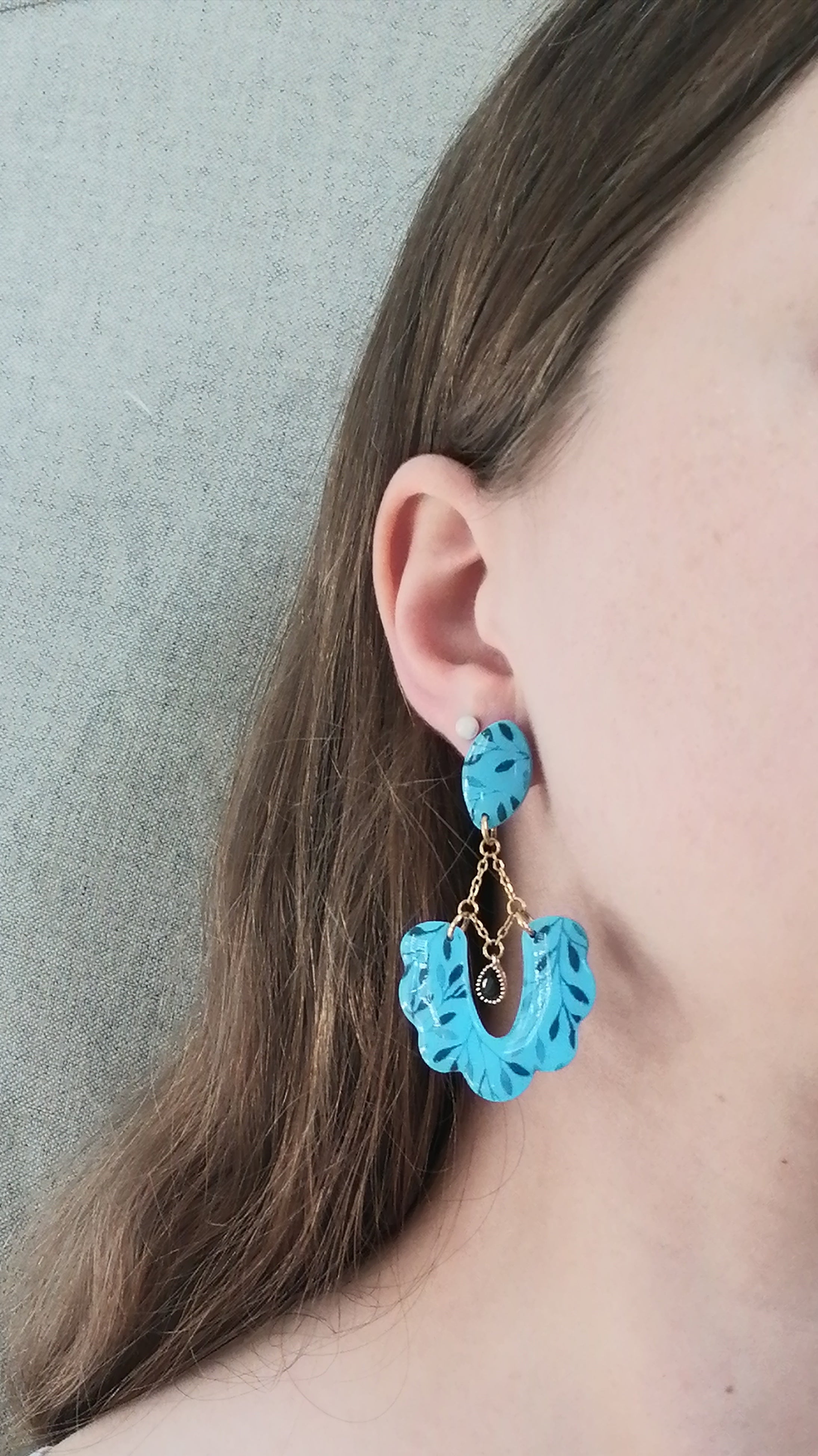 Boucles bleues zirconium gold