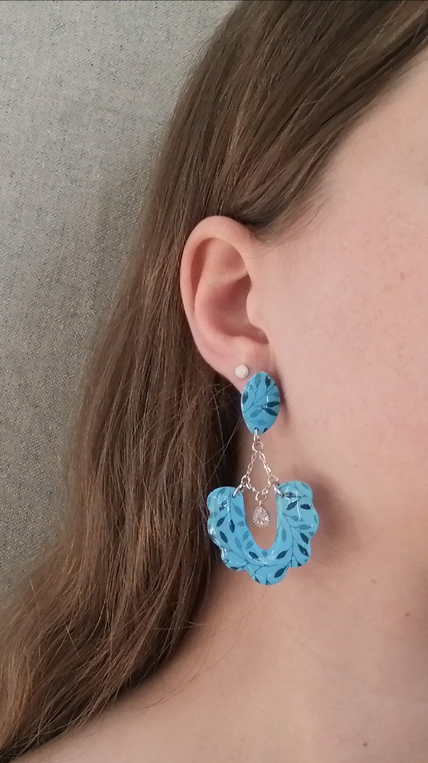 Boucles bleues zirconium silver