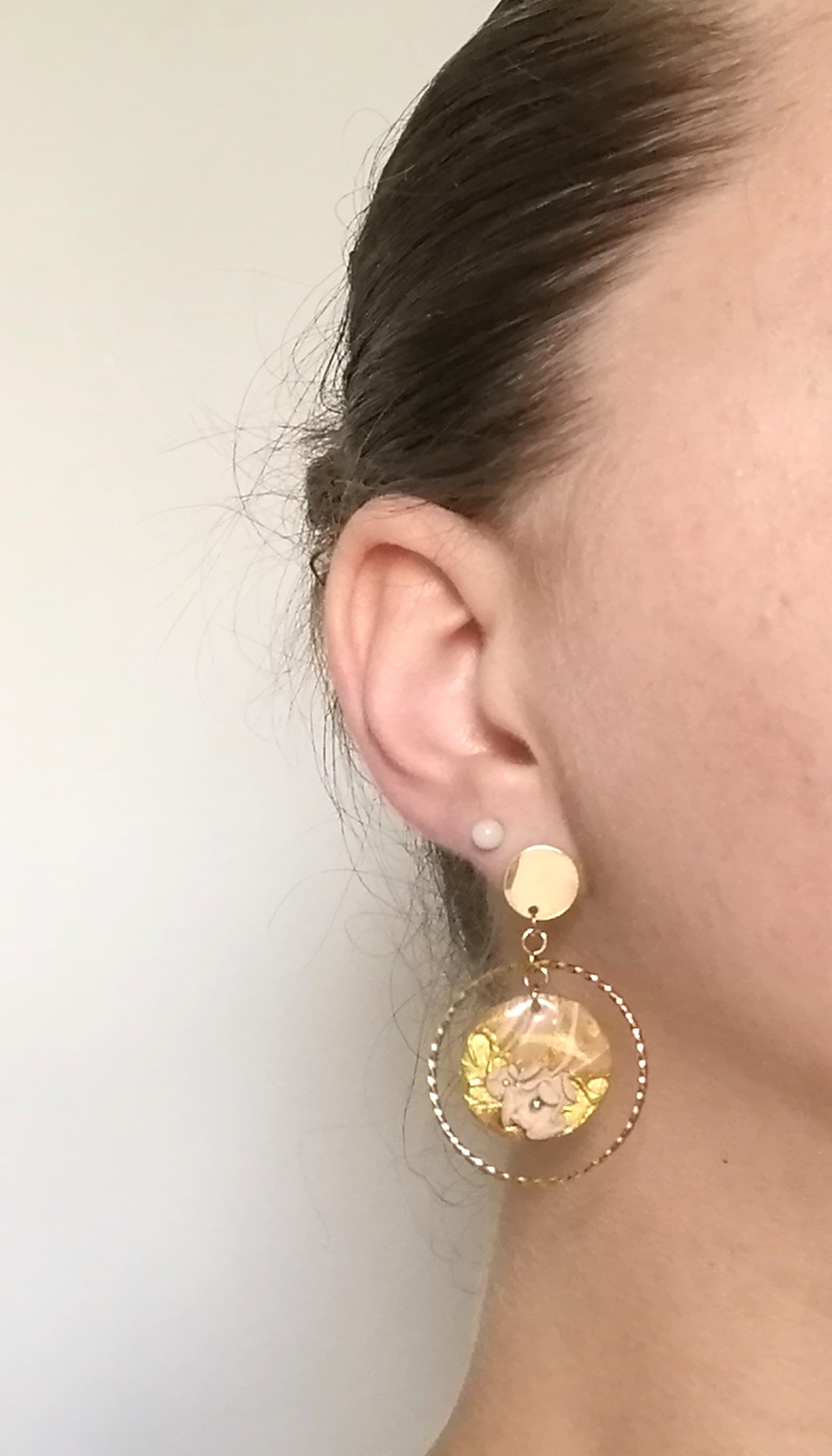 Boucles anneau fleuri doré
