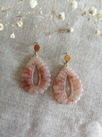 Boucles grosse goutte marbrée
